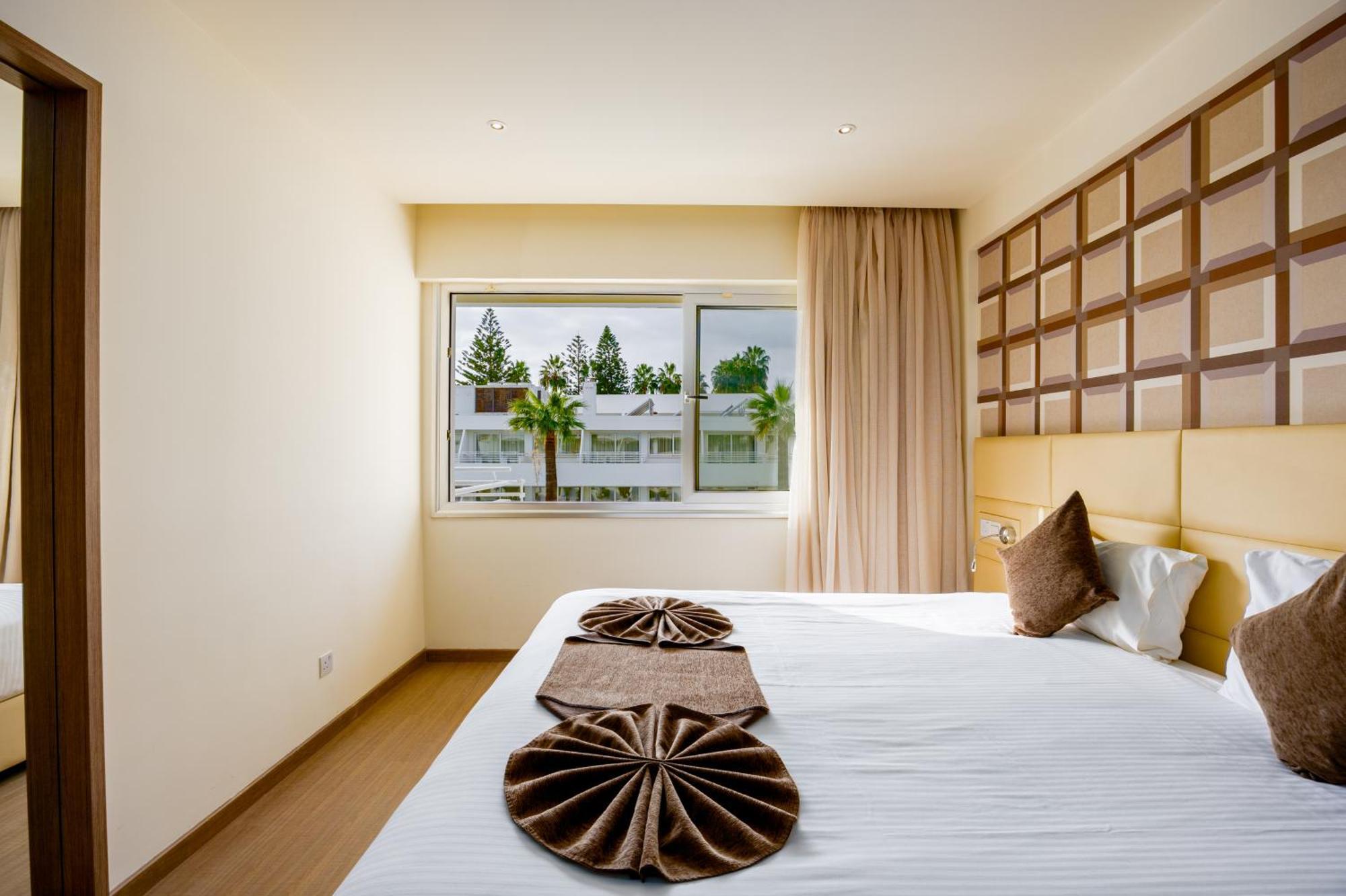 Melpo Antia Hotel & Suites Ayia Napa Exterior photo